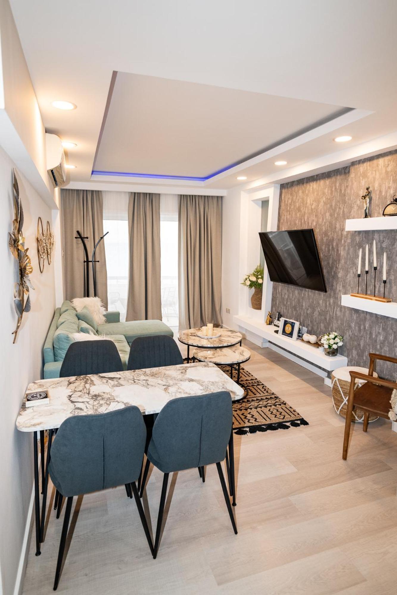 Lazuli Sea View Beachfront Ap 21 Larnaka Exterior foto