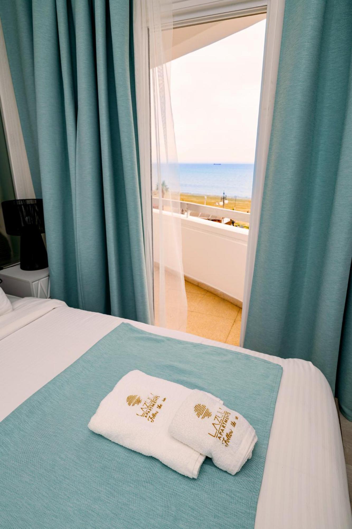 Lazuli Sea View Beachfront Ap 21 Larnaka Exterior foto