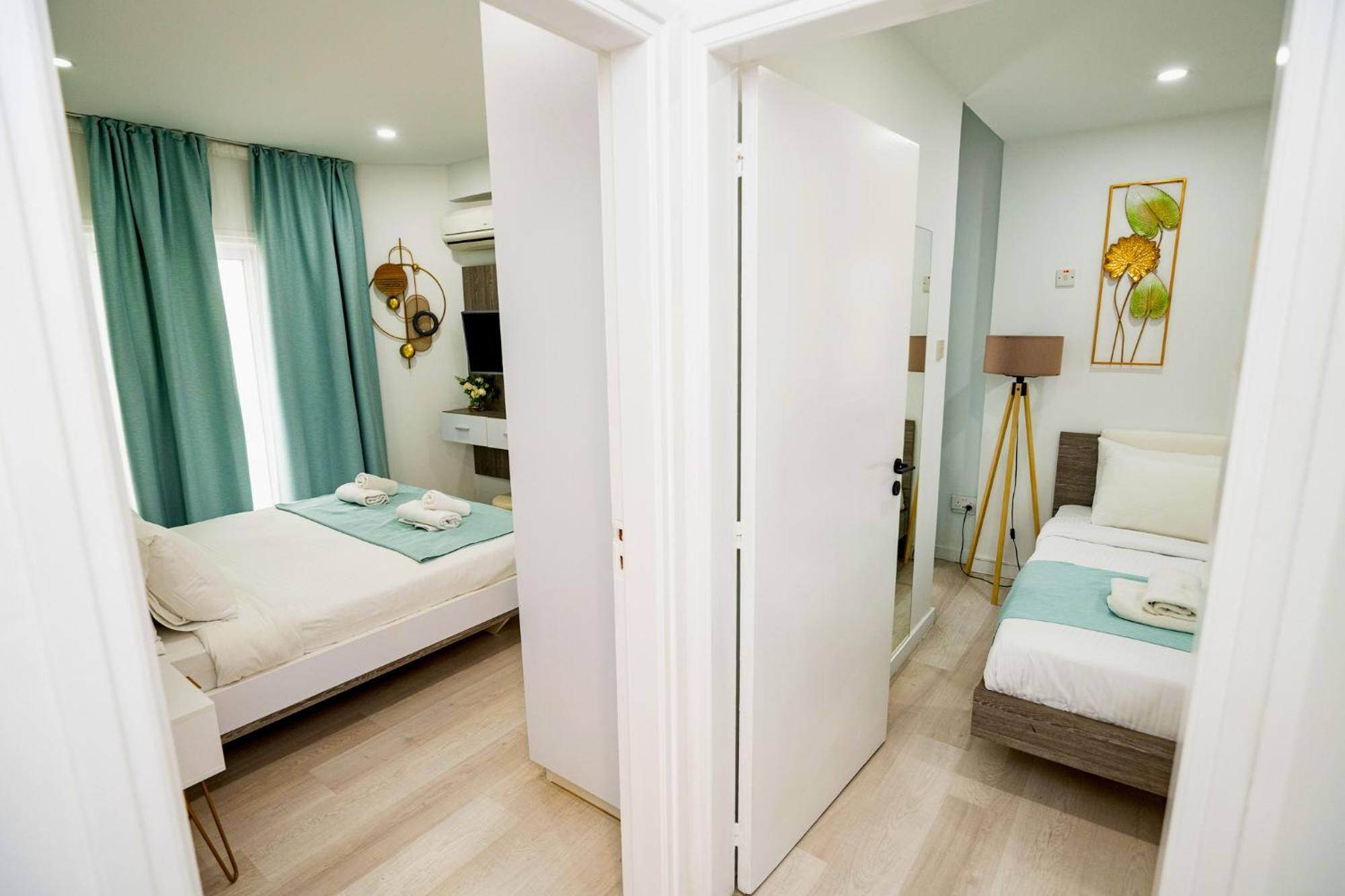 Lazuli Sea View Beachfront Ap 21 Larnaka Exterior foto